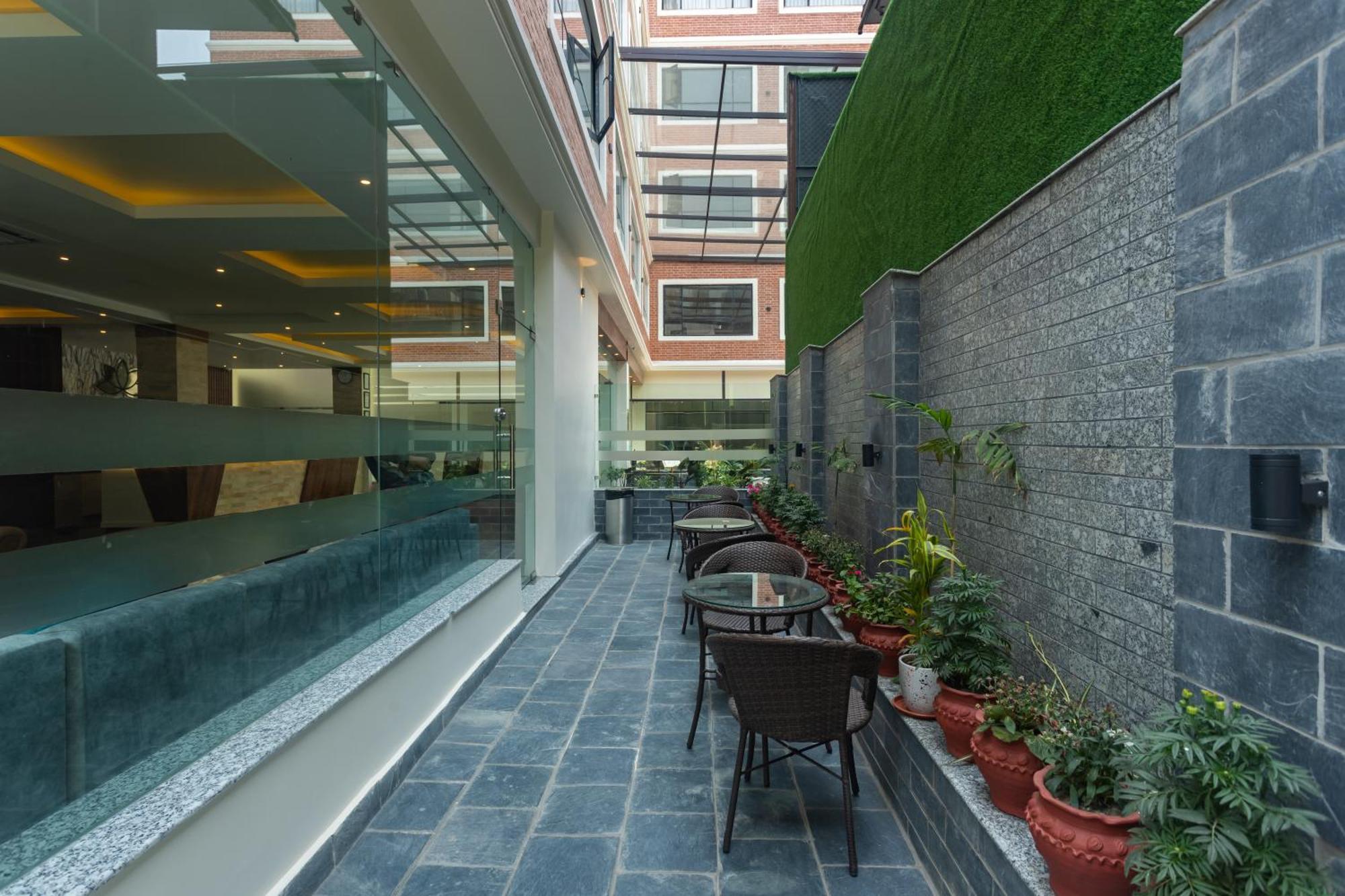 Hotel Crystal Pashupati Kathmandu Luaran gambar