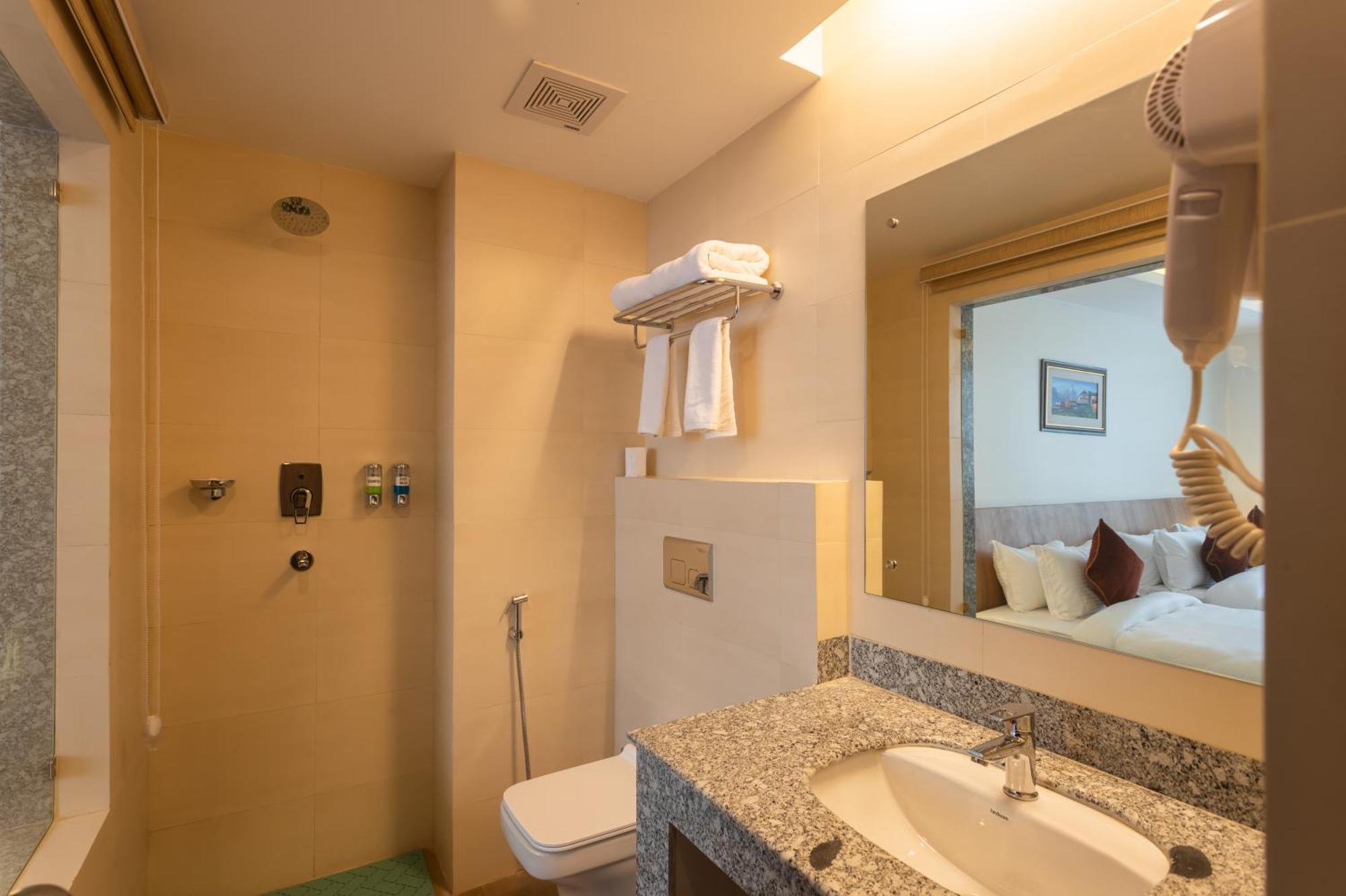 Hotel Crystal Pashupati Kathmandu Luaran gambar