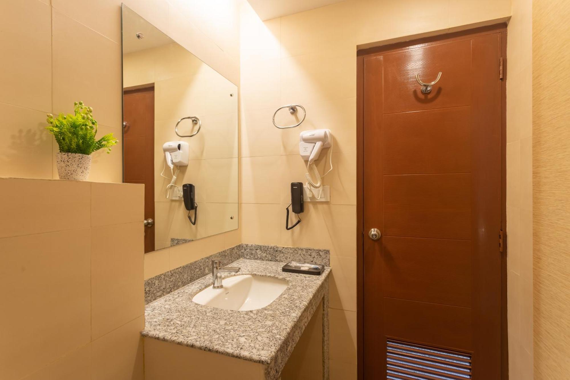 Hotel Crystal Pashupati Kathmandu Luaran gambar